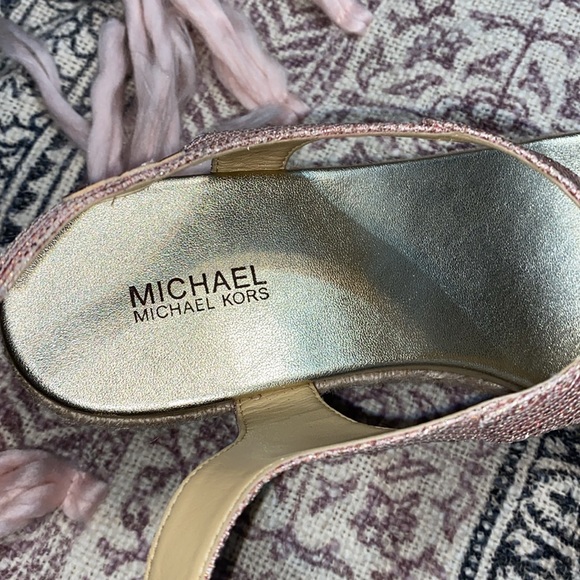 Michael Kors wedges in a sparkly pink color - Picture 5 of 6